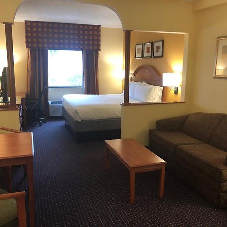 Holiday Inn Express And Suites Fort Lauderdale Airport West By Ihg Дейви Экстерьер фото