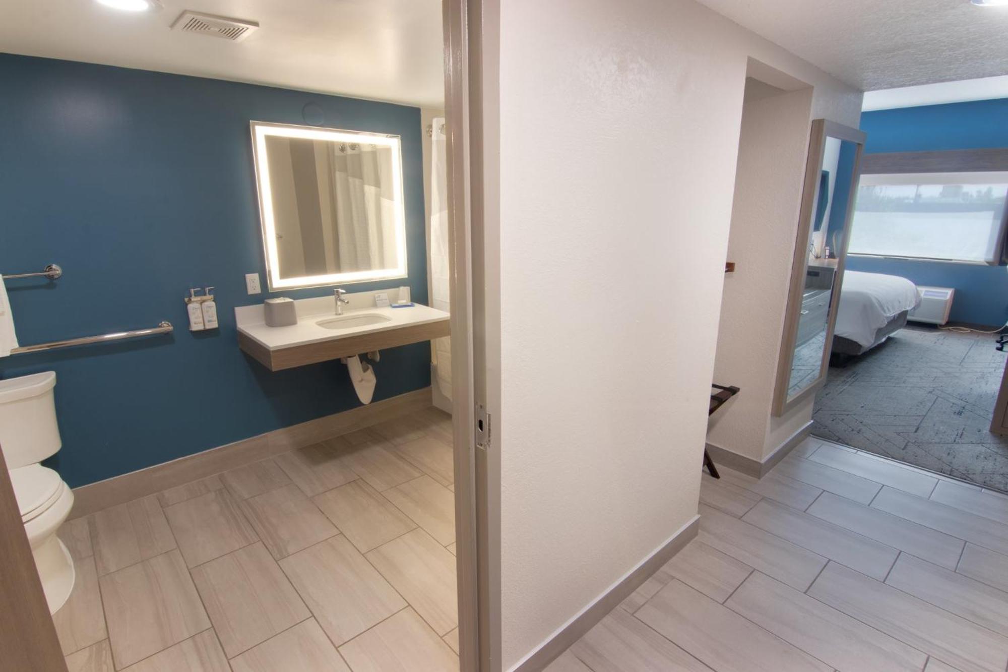 Holiday Inn Express And Suites Fort Lauderdale Airport West By Ihg Дейви Экстерьер фото
