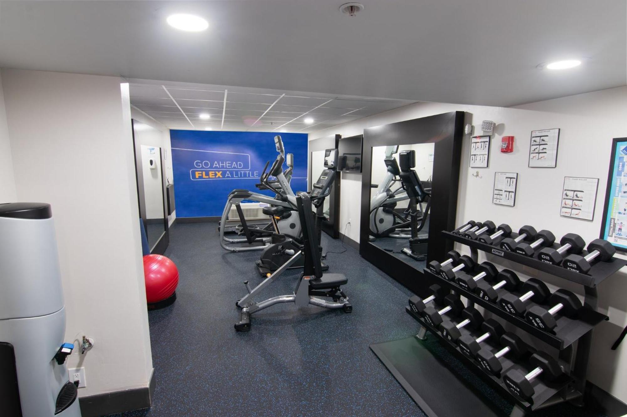 Holiday Inn Express And Suites Fort Lauderdale Airport West By Ihg Дейви Экстерьер фото