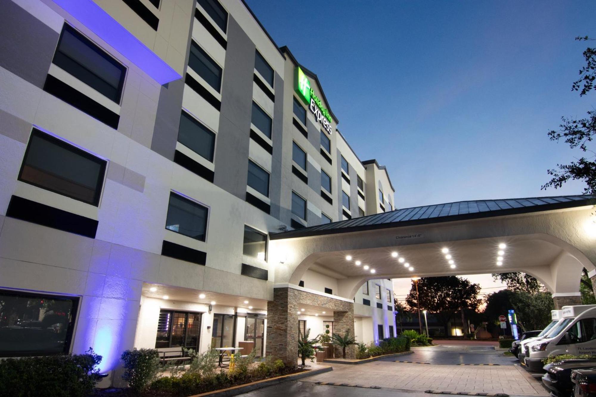 Holiday Inn Express And Suites Fort Lauderdale Airport West By Ihg Дейви Экстерьер фото
