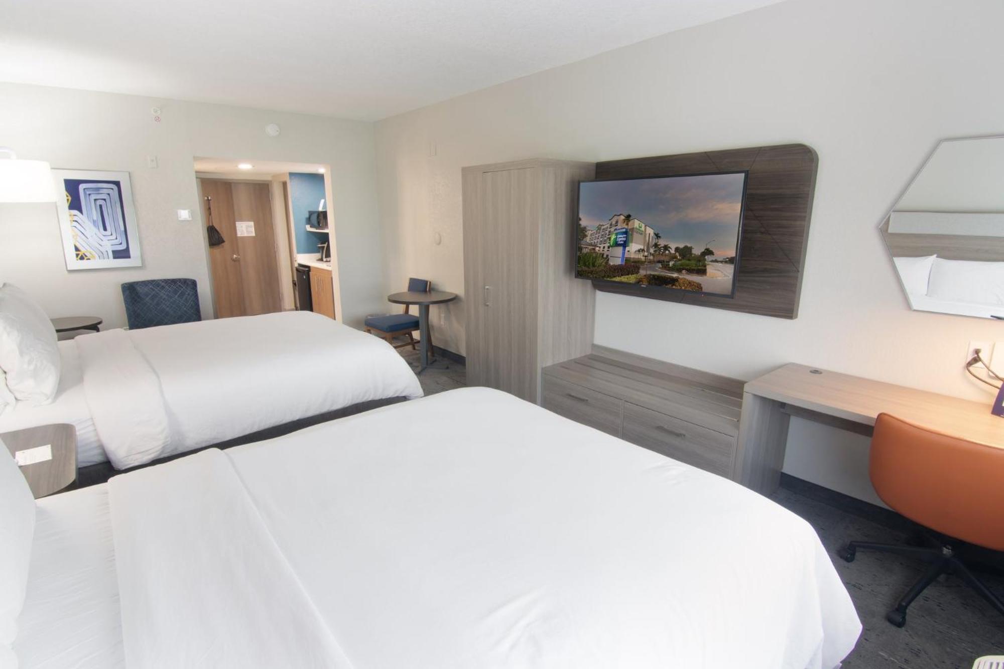 Holiday Inn Express And Suites Fort Lauderdale Airport West By Ihg Дейви Экстерьер фото