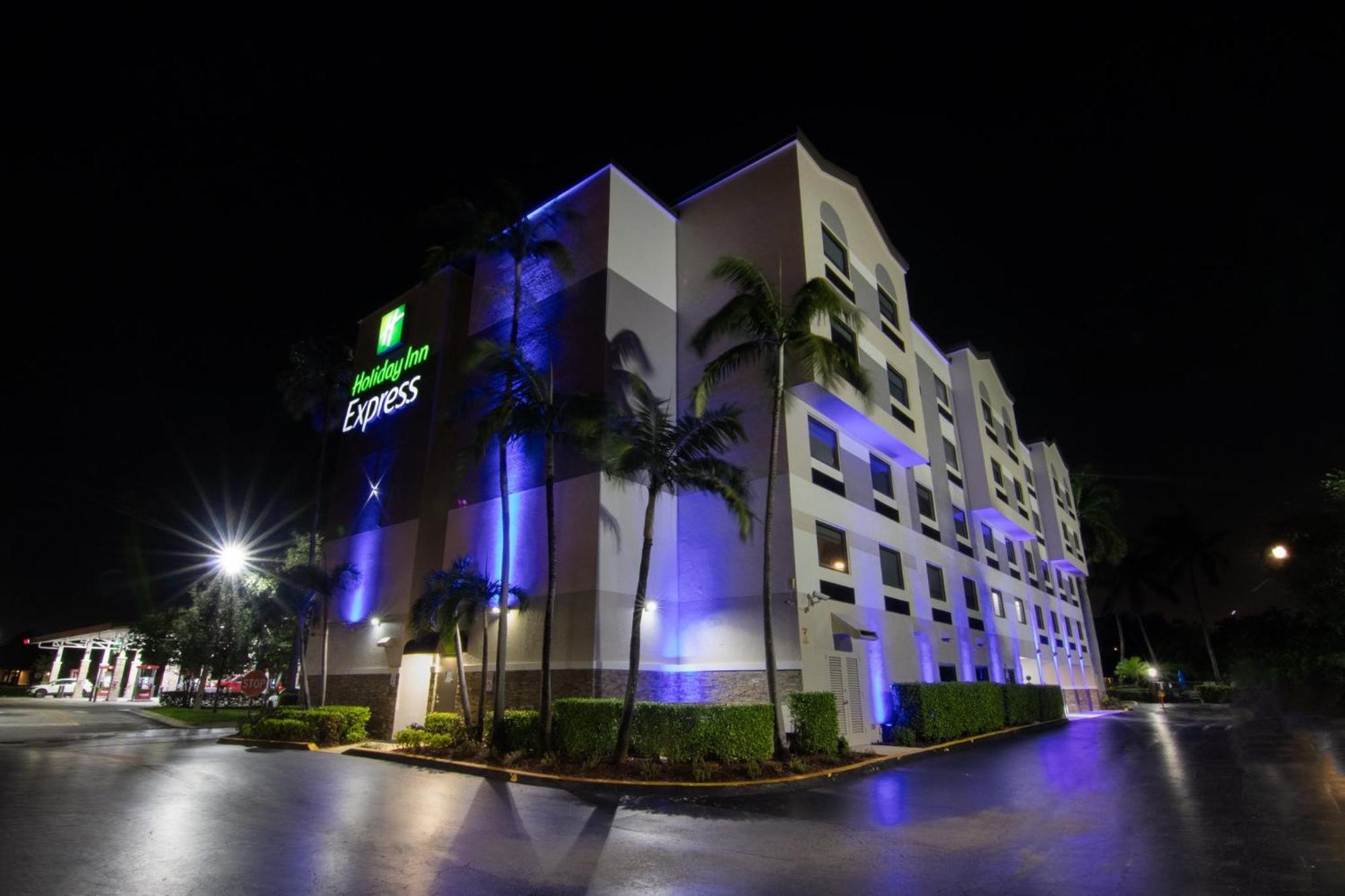 Holiday Inn Express And Suites Fort Lauderdale Airport West By Ihg Дейви Экстерьер фото